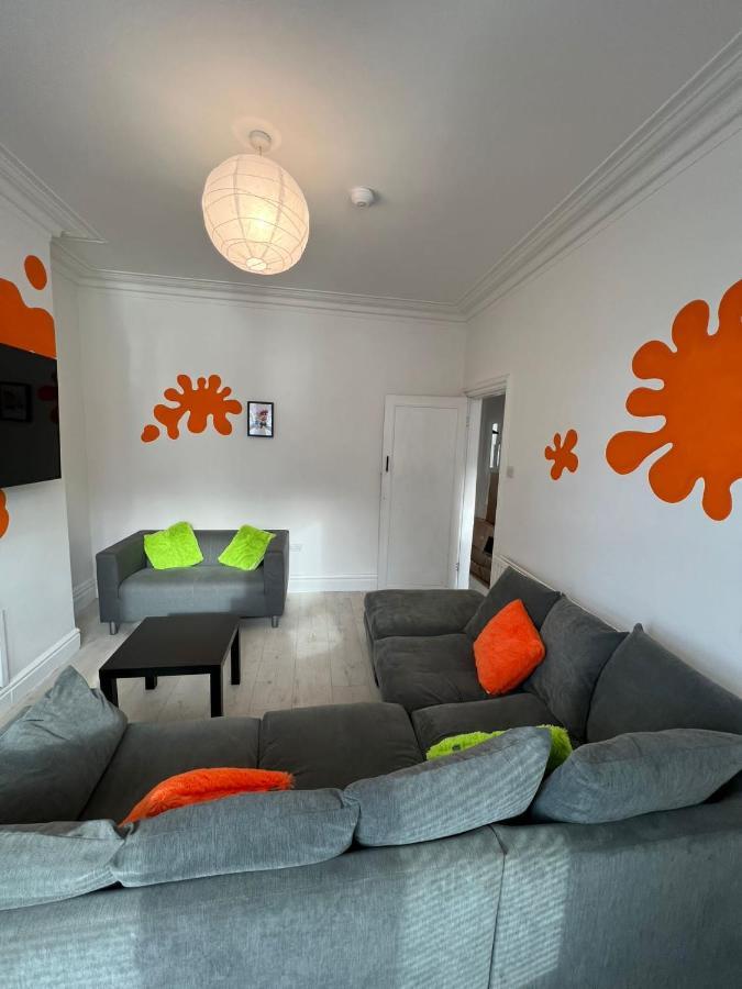 Вилла Nickelodeon House Great For Kids Блэкпул Экстерьер фото
